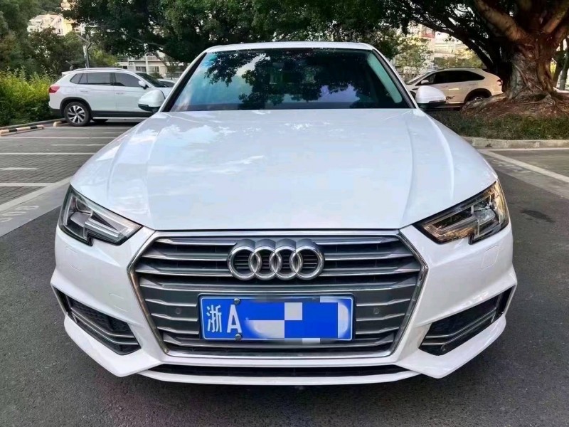 嘉兴18年奥迪A4L1