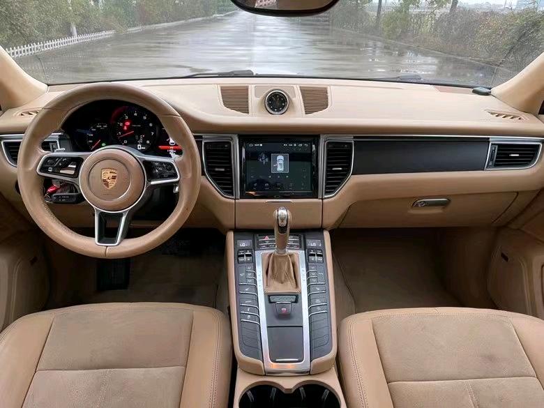 盐城15年保时捷Macan7