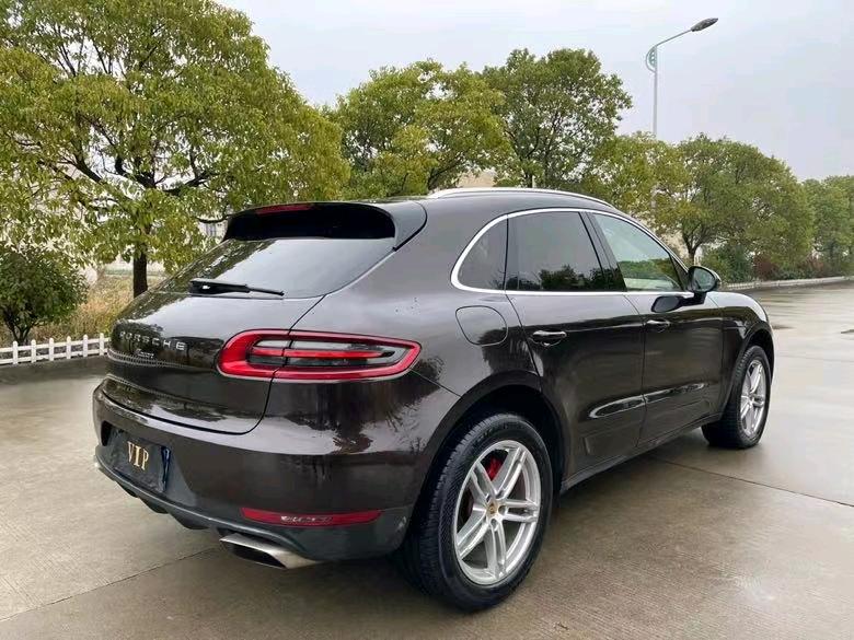 盐城15年保时捷Macan9