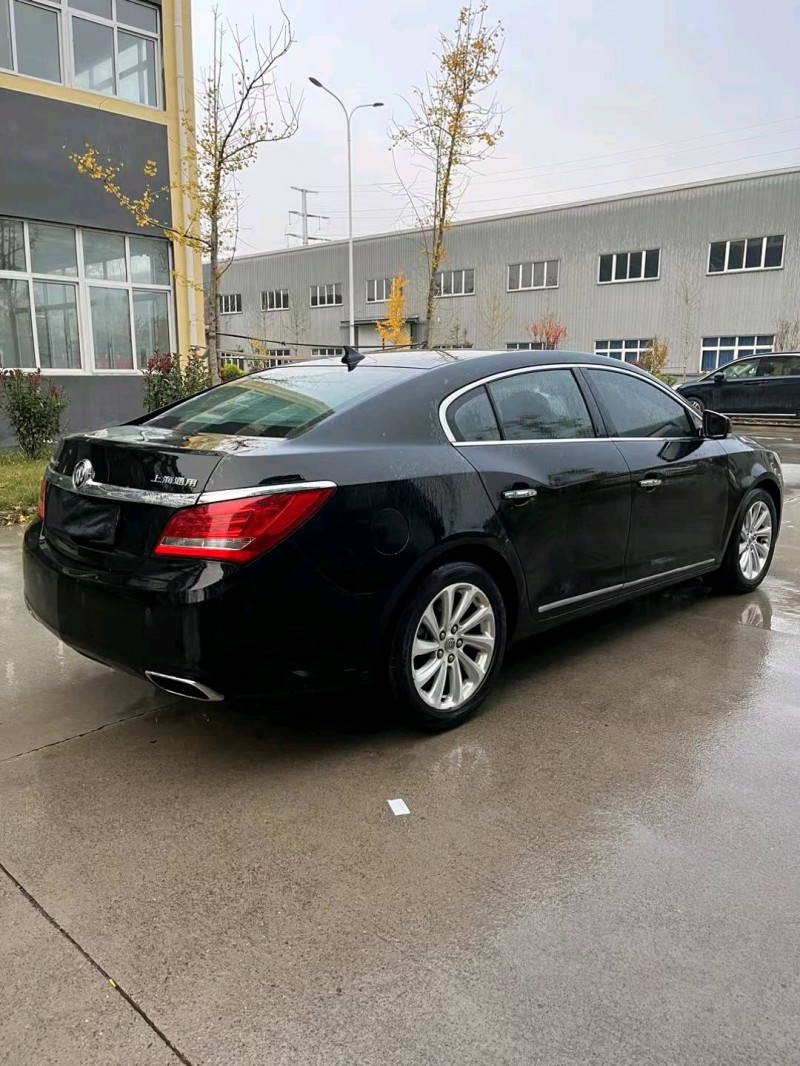 徐州15年别克君越8