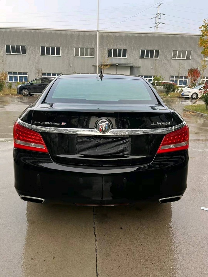 徐州15年别克君越9