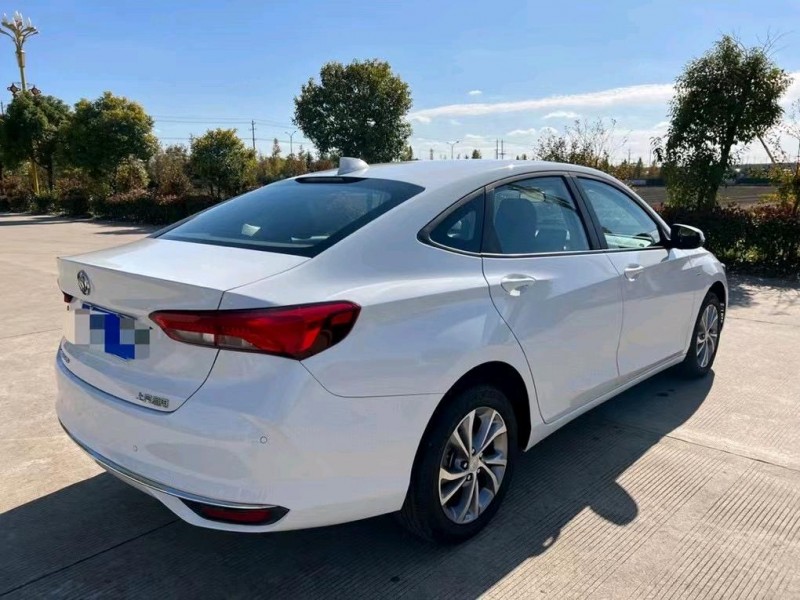 盐城22年别克威朗4