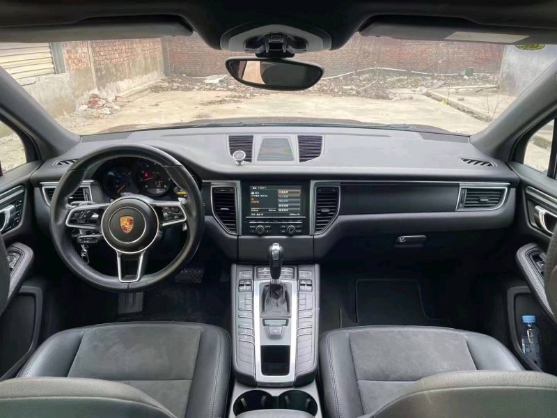 鄭州15年保時捷Macan3