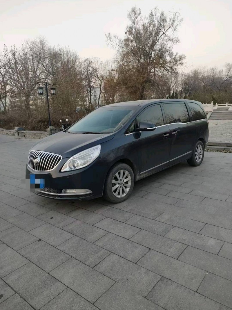 济南13年别克GL82