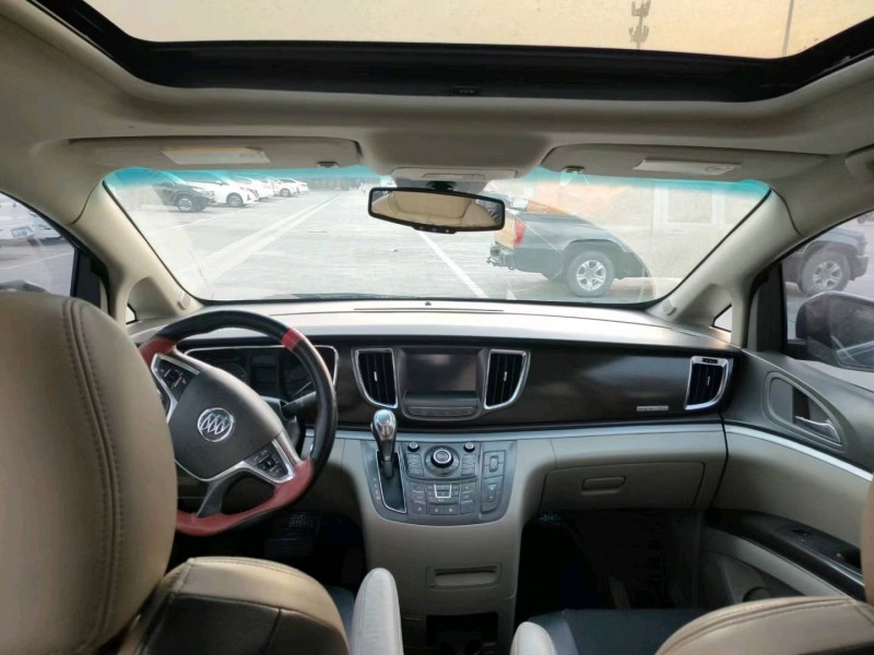 济南13年别克GL85