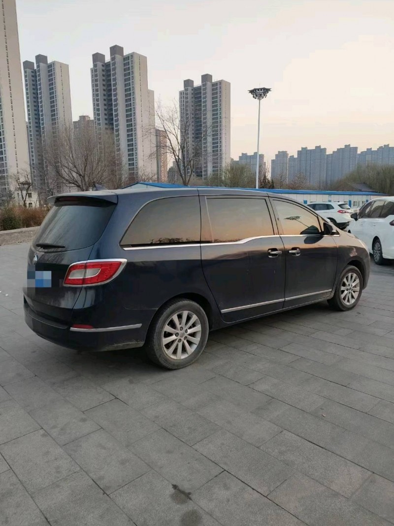 济南13年别克GL87