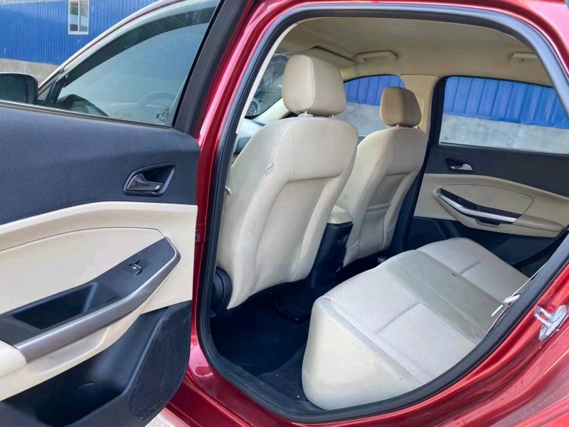 廊坊16年福特福睿斯5