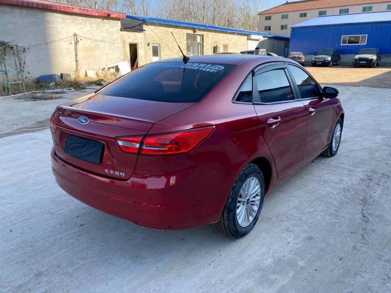 廊坊16年福特福睿斯7