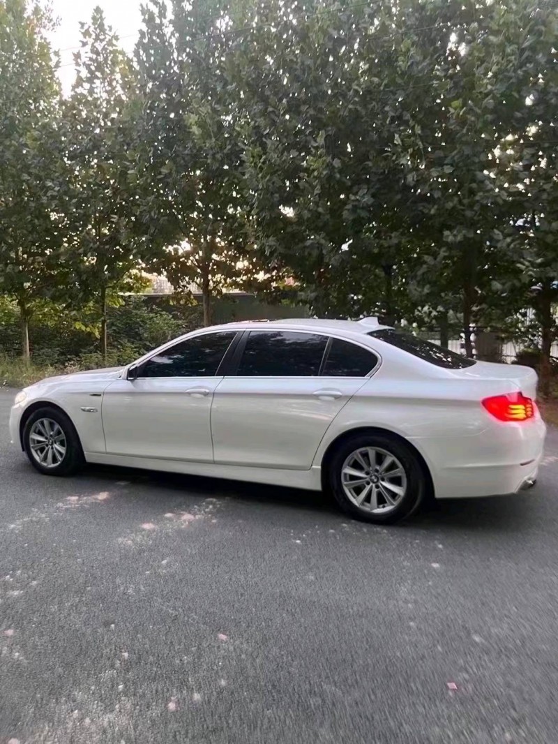 北京13年宝马5系8