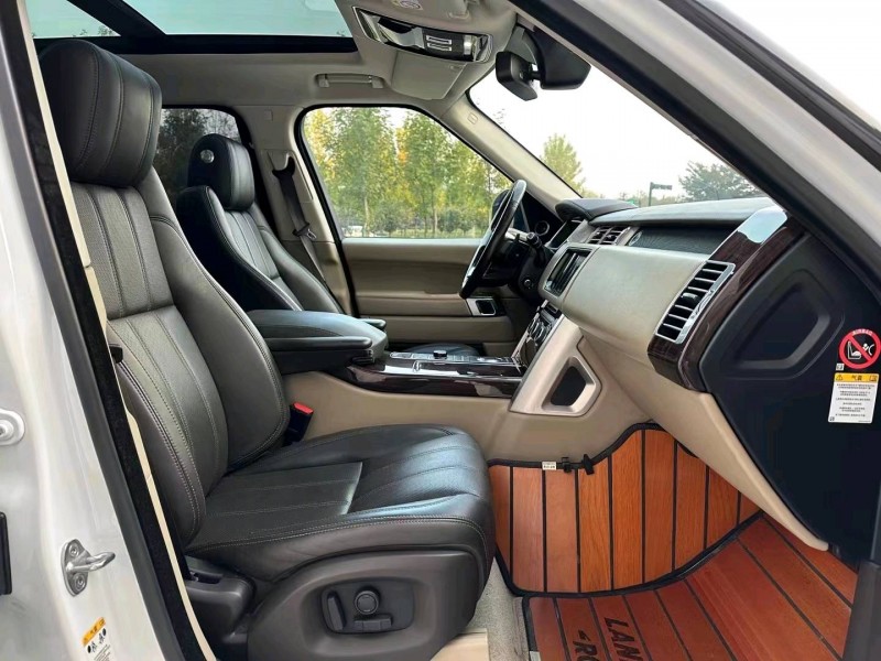 济宁16年路虎揽胜行政4