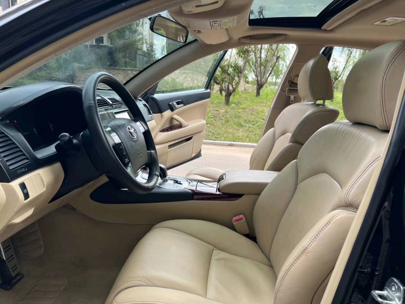 廊坊10年丰田锐志4