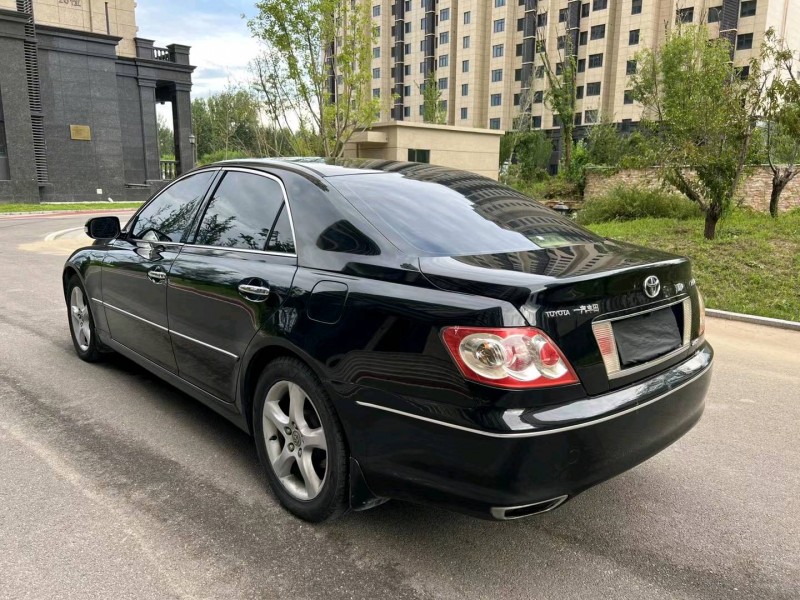 廊坊10年丰田锐志7