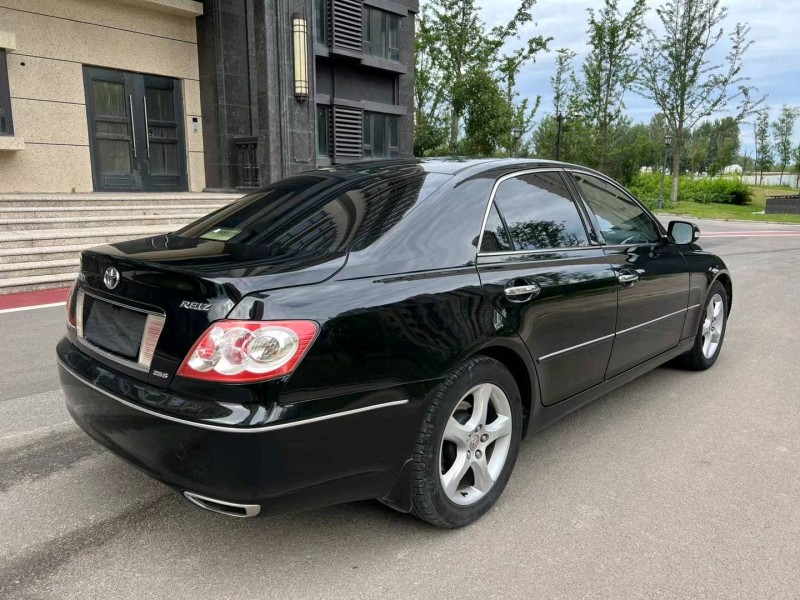 廊坊10年丰田锐志8