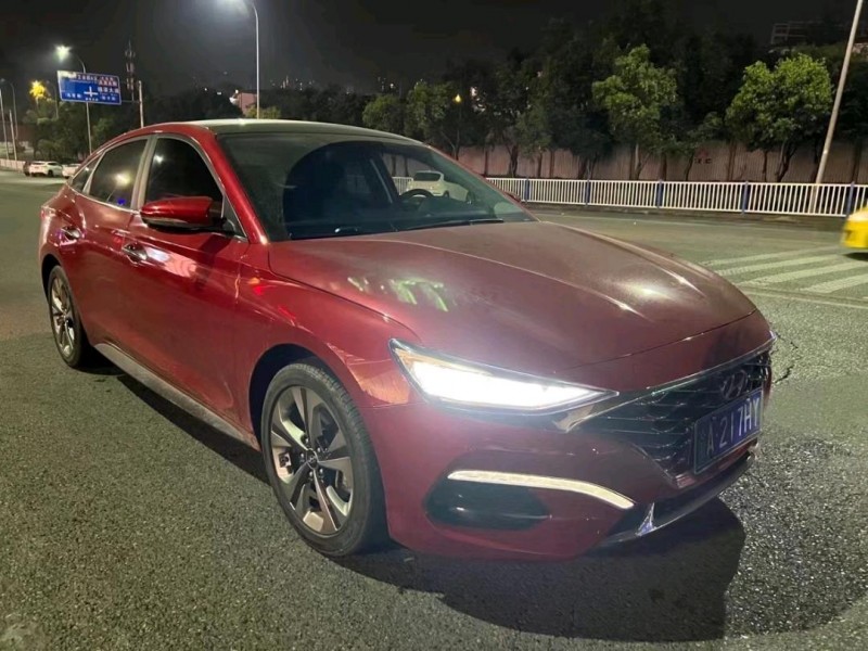 重庆20年现代菲斯塔4