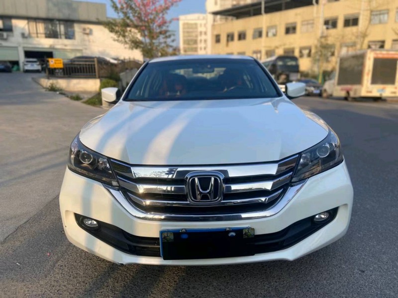 广州16年本田雅阁1