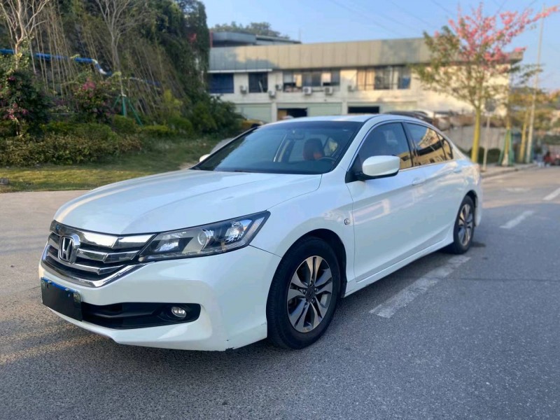 广州16年本田雅阁2