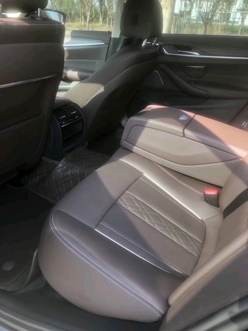 邯郸22年宝马5系8