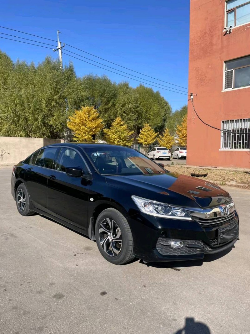 沈阳17年本田雅阁3