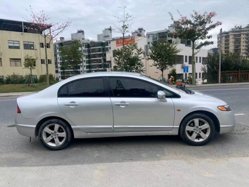 广州07年本田思域4