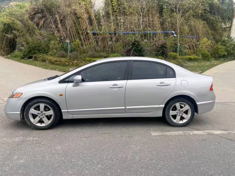 广州07年本田思域6