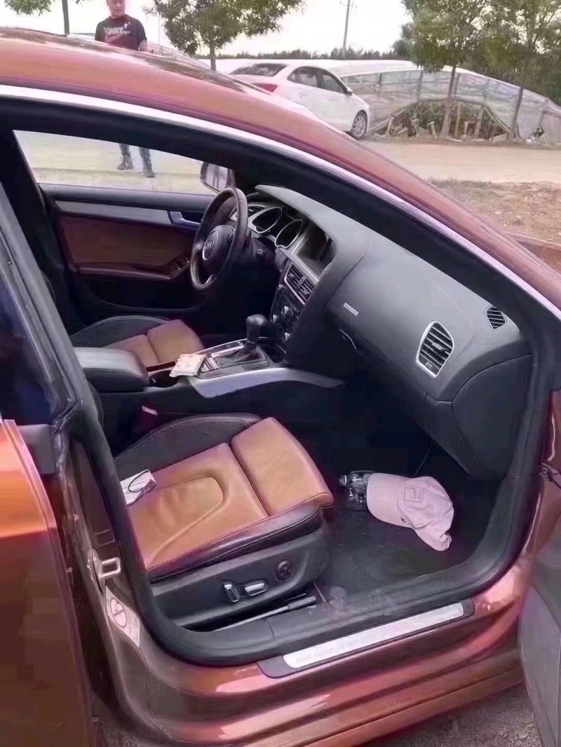 济宁13年奥迪A54