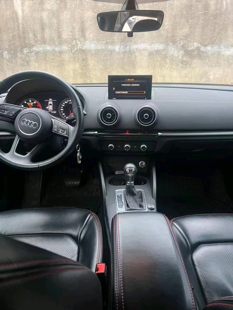 济宁19年奥迪A32