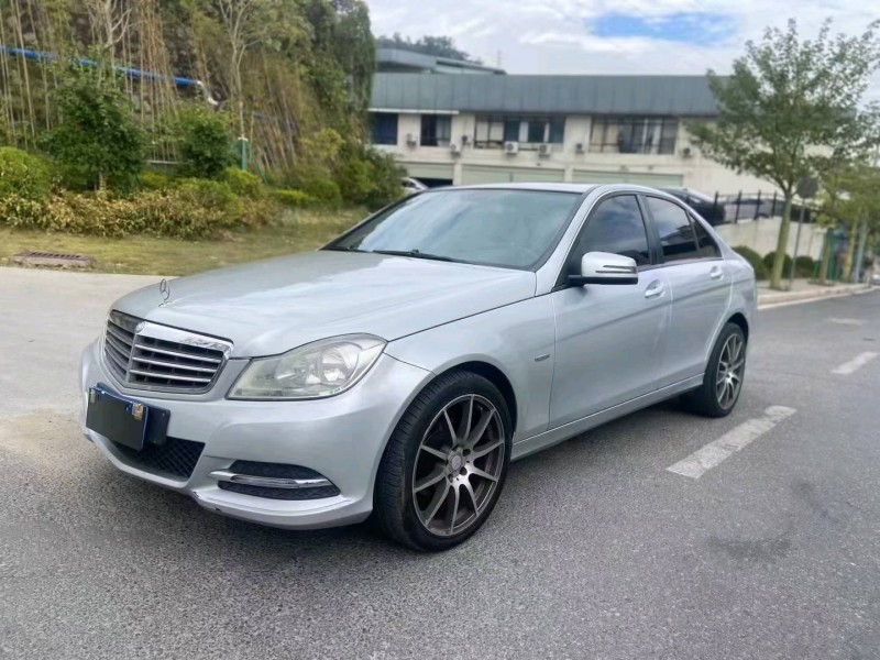 广州13年奔驰C2