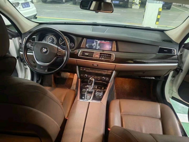 宜昌14年宝马5系GT8