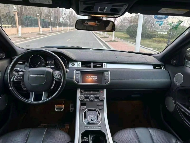 青岛12年路虎极光4