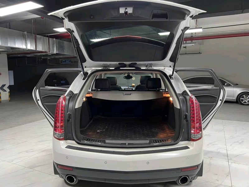 成都15年凯迪拉克SRX9