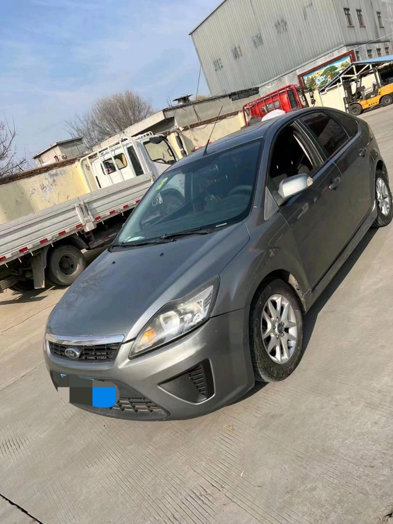 济宁12年福特福克斯2