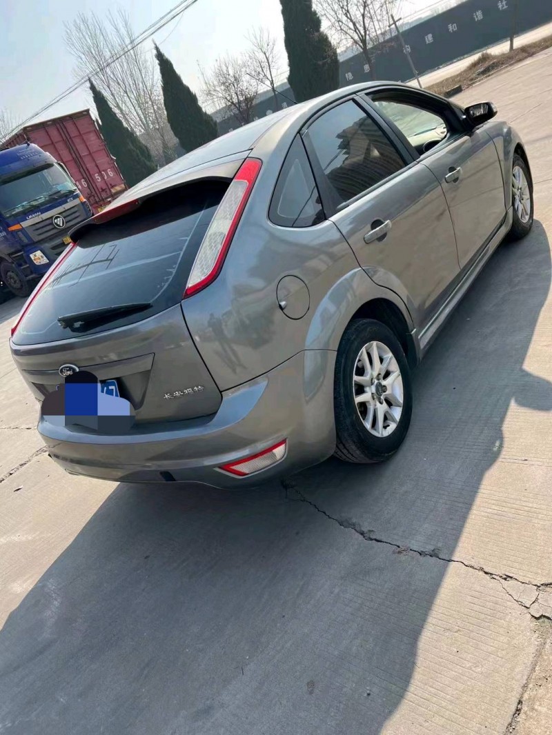 济宁12年福特福克斯4