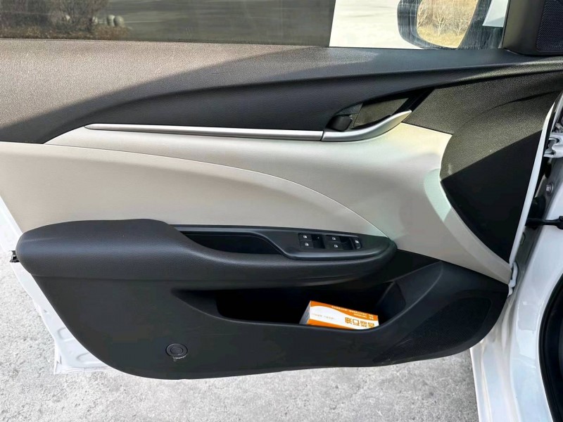 沈阳20年别克英朗3