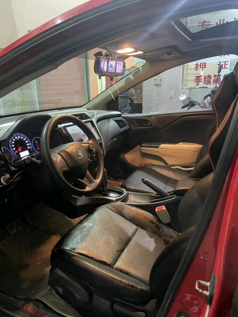 广州16年本田锋范2