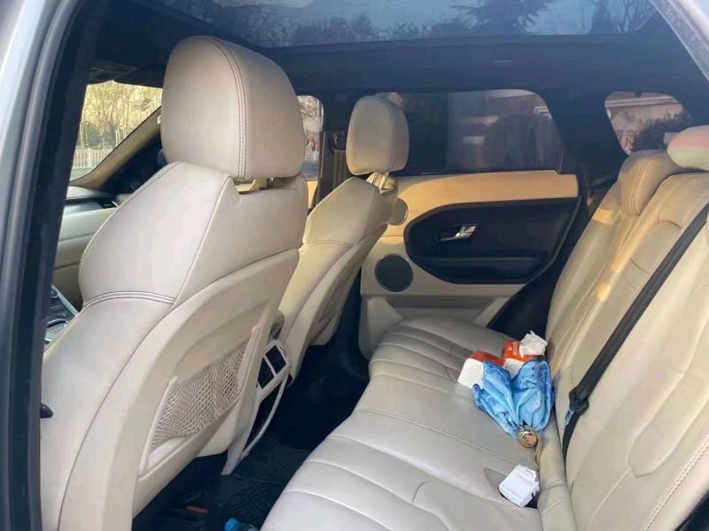 青岛12年路虎揽胜7