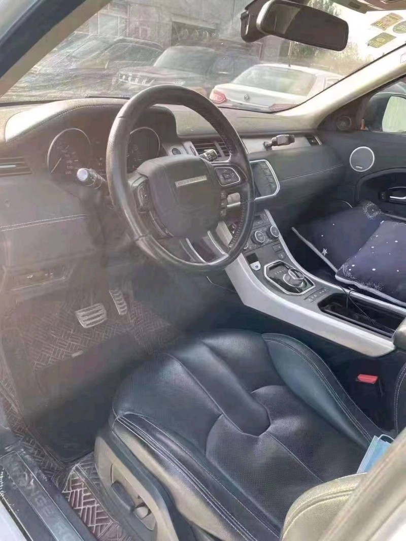 北京16年路虎极光3