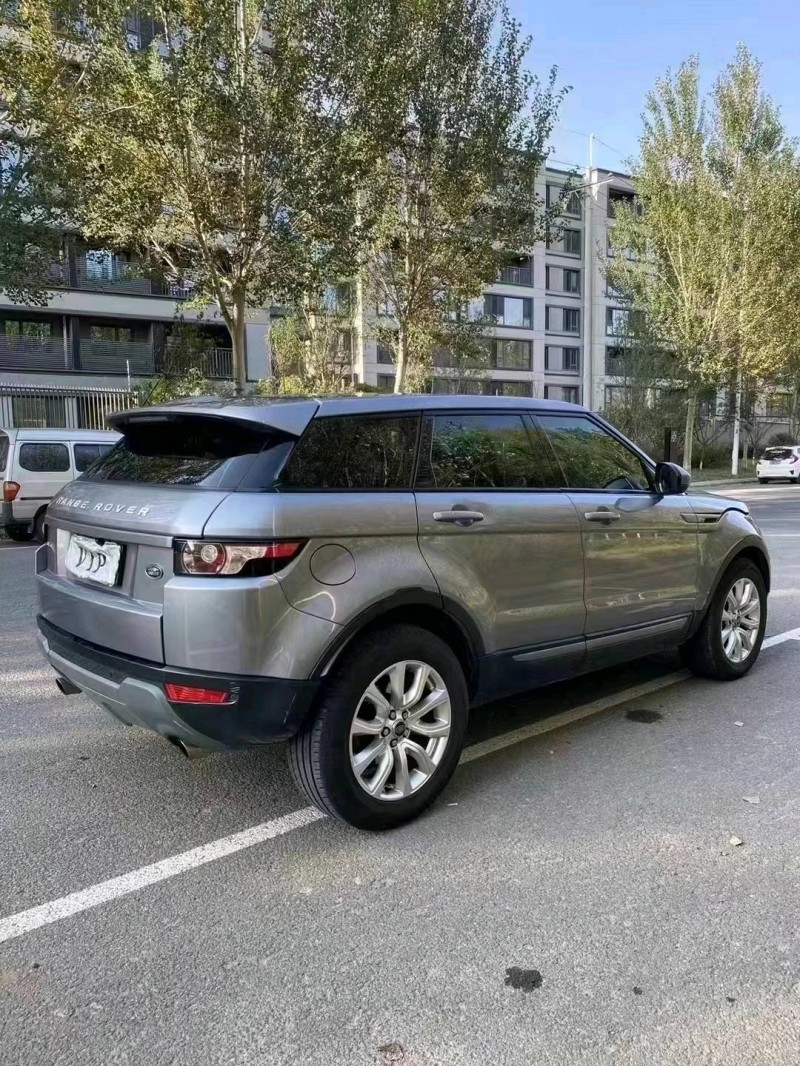 沈阳14年路虎极光5