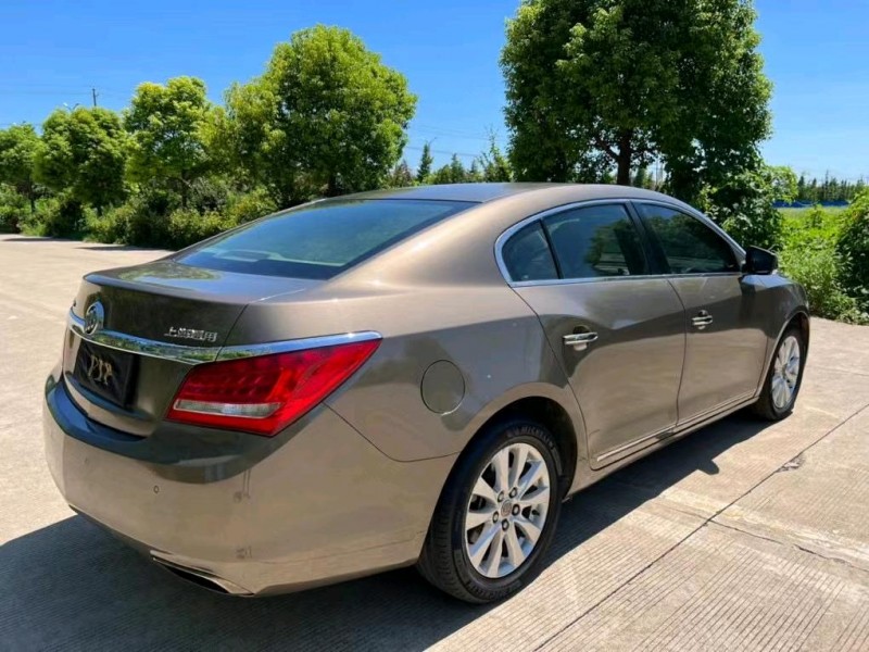 盐城15年别克君越5