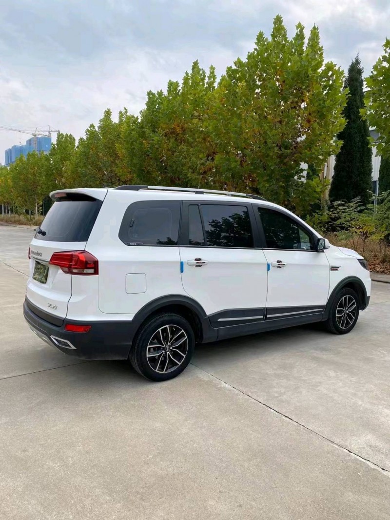 邯郸21年SWM斯威汽车X34