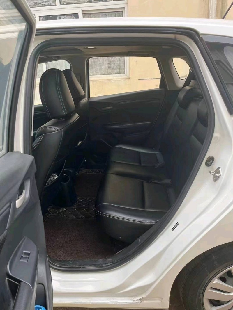 宜春18年本田飞度5