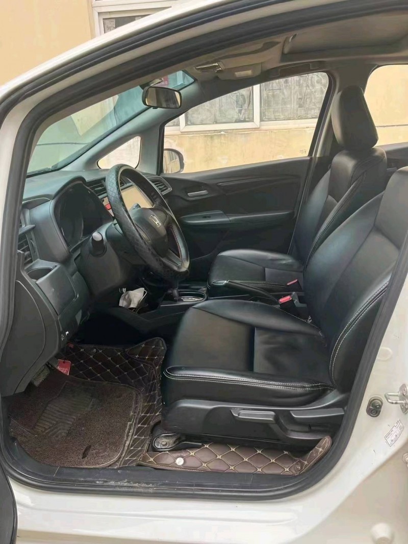 宜春18年本田飞度4