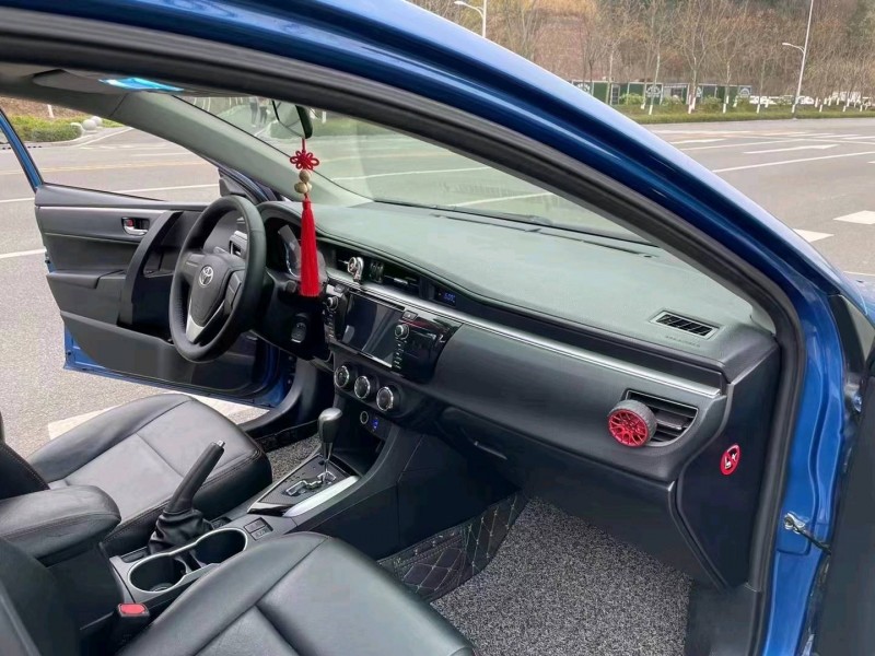 宜昌17年丰田雷凌8