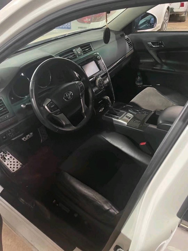 邯郸18年丰田锐志2
