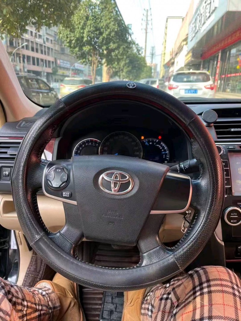 邯郸14年丰田凯美瑞9