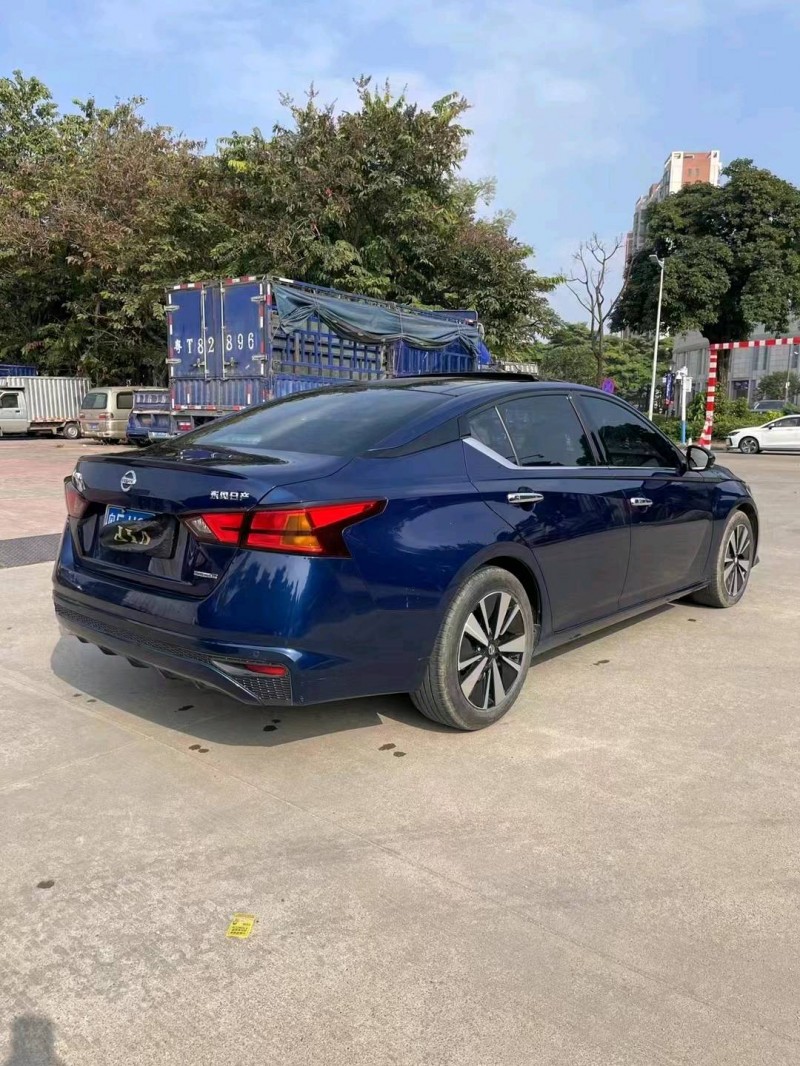 邯郸21年日产天籁5