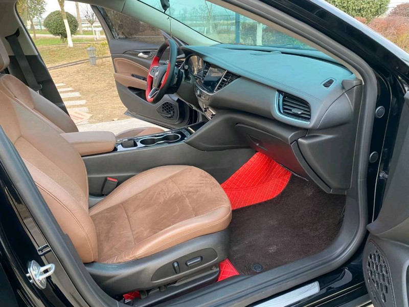 徐州21年别克君威4