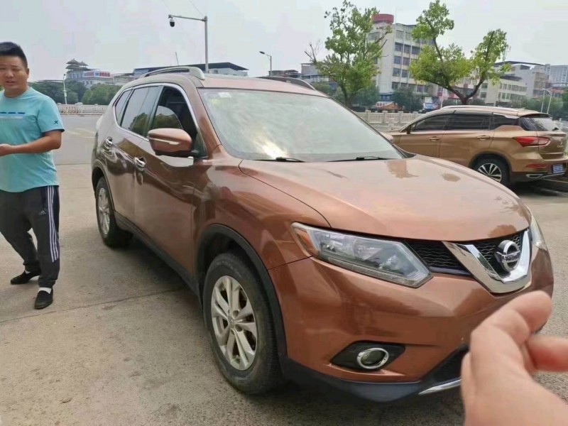 邯郸15年日产奇骏2