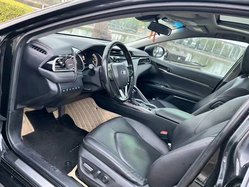 邯郸19年丰田凯美瑞3