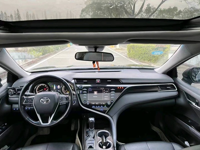 邯郸19年丰田凯美瑞1