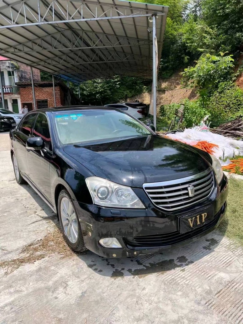 邯郸10年丰田皇冠2